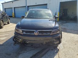 
VOLKSWAGEN TIGUAN SE R-LINE BLACK, 2021 (2020) full									