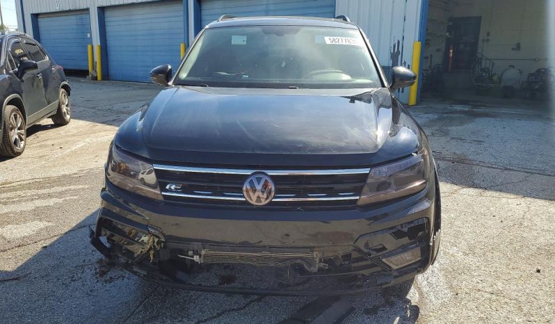 
VOLKSWAGEN TIGUAN SE R-LINE BLACK, 2021 (2020) full									