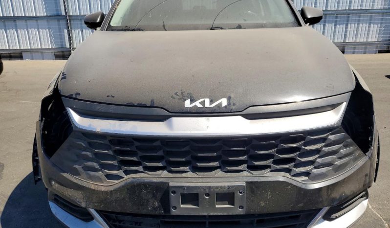
KIA SPORTAGE LX, 2023 (2022) full									
