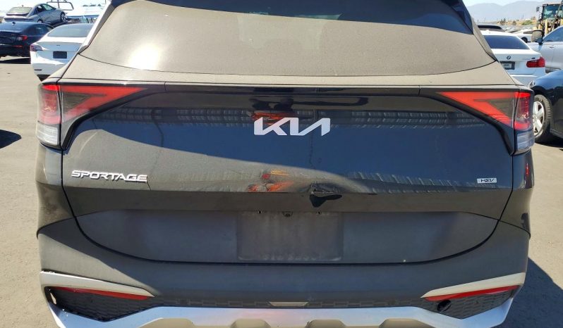 
KIA SPORTAGE LX, 2023 (2022) full									