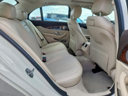 
MERCEDES-BENZ E 300, 2018 full									