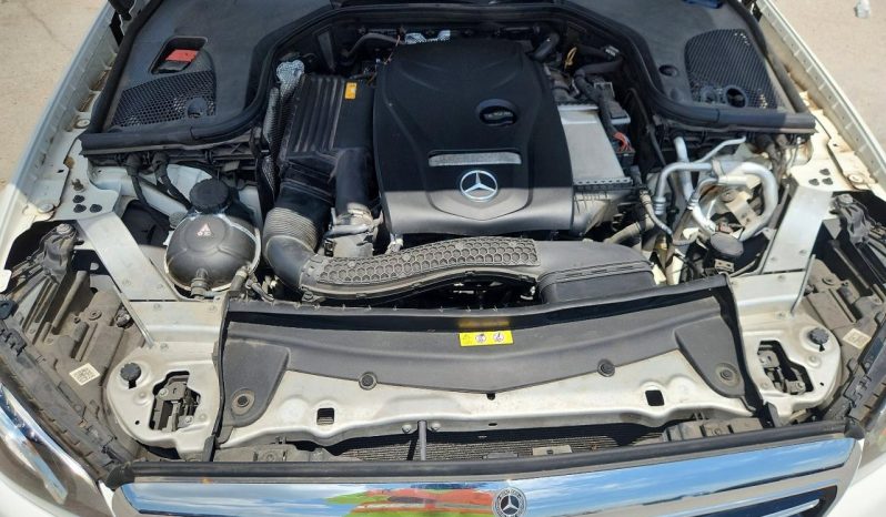 
MERCEDES-BENZ E 300, 2018 full									