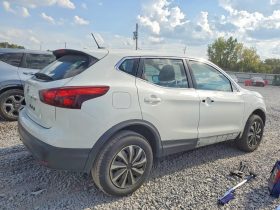 NISSAN ROGUE SPORT S, 2019 (2018)