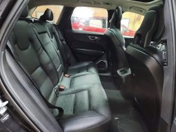 
VOLVO XC60 T6 MOMENTUM, 2018 (2017) full									
