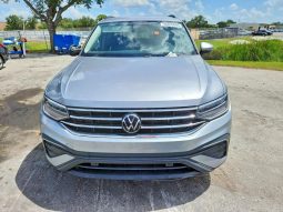
VOLKSWAGEN TIGUAN S, 2022 (2021) full									