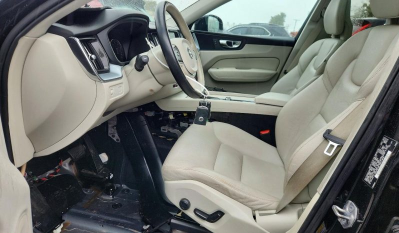 
VOLVO XC60 T5 MOMENTUM, 2018 full									