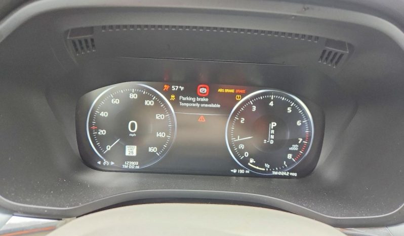 
VOLVO XC60 T5 MOMENTUM, 2018 full									