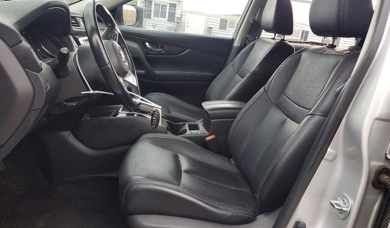 
NISSAN ROGUE SL, 2017 full									