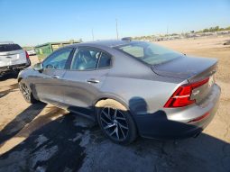 VOLVO S60 T5 MOMENTUM, 2020 (2019)
