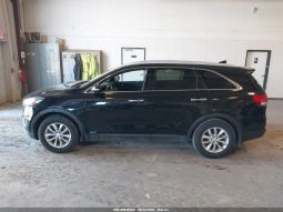 
KIA SORENTO LX, 2017 (2016) full									