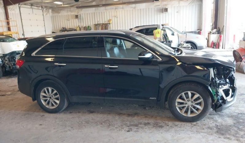 
KIA SORENTO LX, 2017 (2016) full									