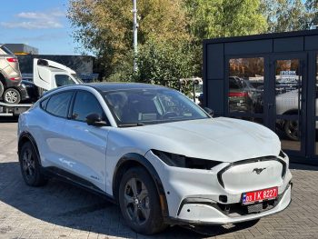 FORD MUSTANG MACH-E PREMIUM, 2021 (2020)