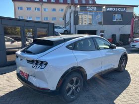 FORD MUSTANG MACH-E PREMIUM, 2021 (2020)