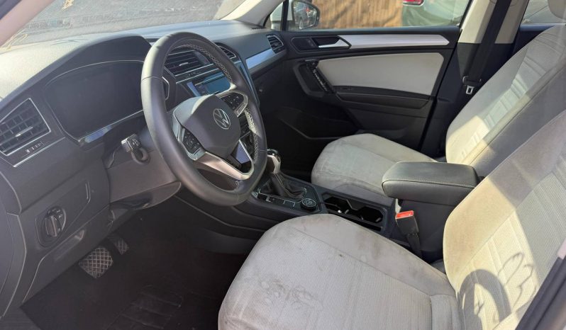 
VOLKSWAGEN TIGUAN S, 2023 (2022) full									