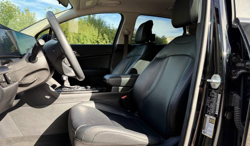 
KIA SPORTAGE EX, 2022 full									