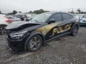 FORD MUSTANG MACH-E SELECT, 2021