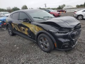 FORD MUSTANG MACH-E SELECT, 2021