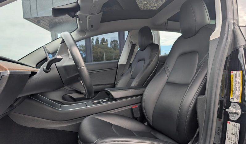 
TESLA MODEL 3 MR RWD, 2018 full									