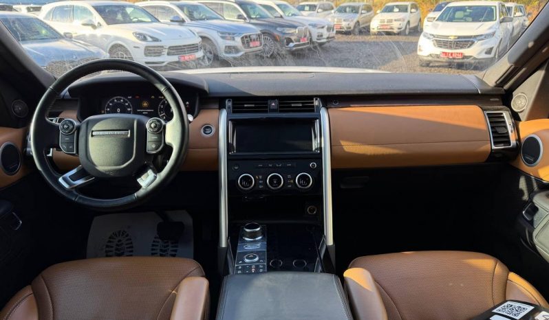 
LAND ROVER DISCOVERY HSE LUXURY, 2018 full									
