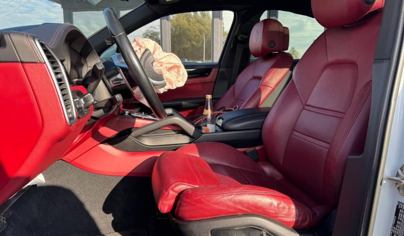 
PORSCHE CAYENNE, 2019 (2018) full									