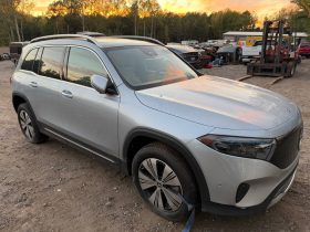 MERCEDES-BENZ EQB 250+, 2024