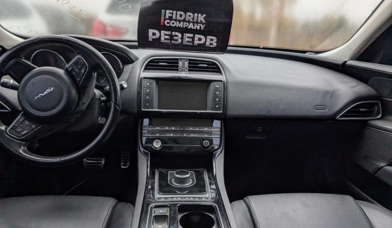 
JAGUAR XE, 2018 (2017) full									